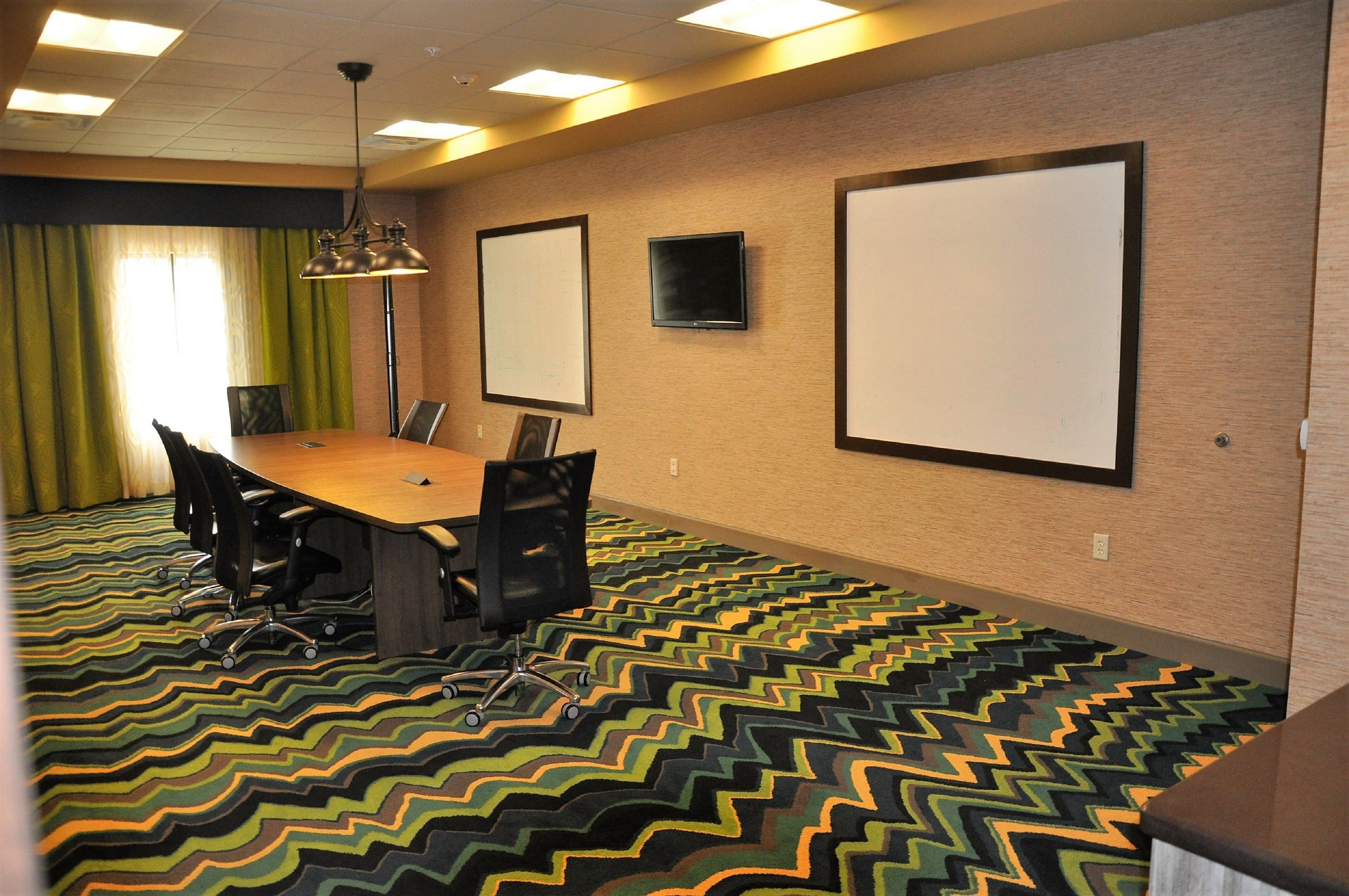 Holiday Inn Express & Suites Perry-National Fairground Area By Ihg Экстерьер фото