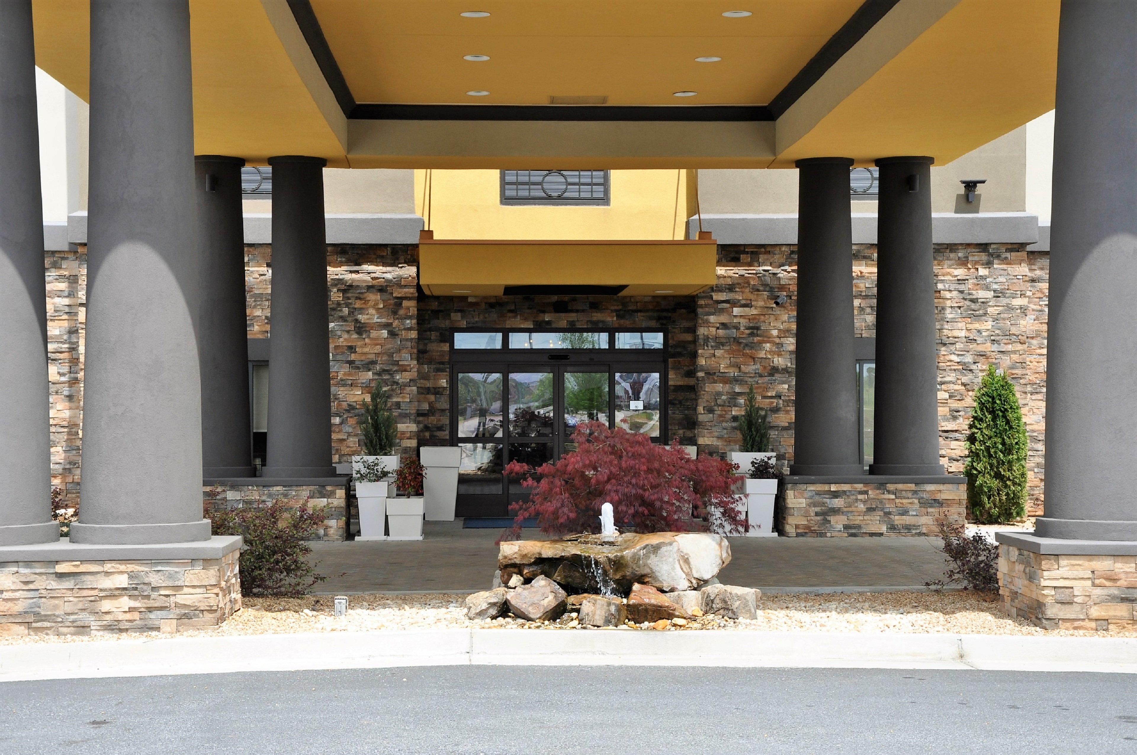 Holiday Inn Express & Suites Perry-National Fairground Area By Ihg Экстерьер фото